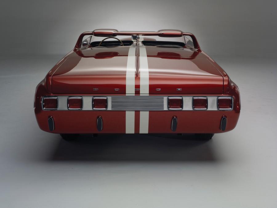  Dodge Charger Roadster Concept 1964 года  (фото 13 из 21)